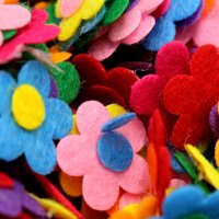 Filzblumen und Applikationen aus Filz